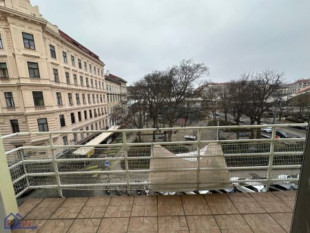 Traumhafte 3-Zimmer-Wohnung in 1070 Wien – renovierungsbedürftig mit Loggia!