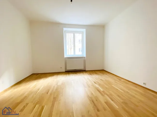 **ERSTBEZUG NACH SANIERUNG**3 ZIMMER EIGENTUMSWOHNUNG** - Bild