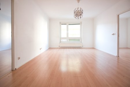 4-Zimmer-Wohnung mit separater Küche | TOP Anbindung | guter WG-Grundriss | zentral begehbar