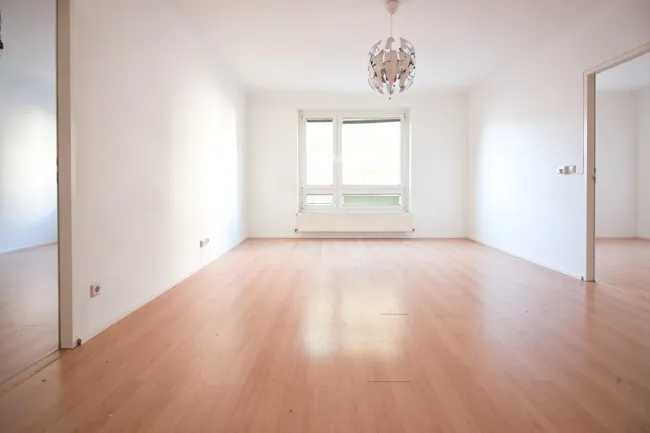 4-Zimmer-Wohnung mit separater Küche | TOP Anbindung | guter WG-Grundriss | zentral begehbar - Titelbild