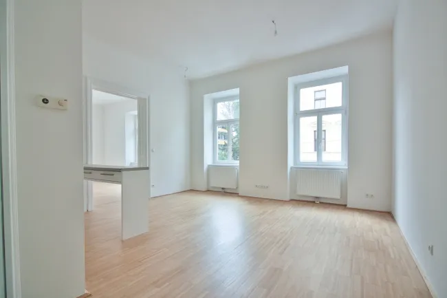 helle Eckwohnung | 2-Zimmer | U-Bahn & Schönbrunn-Gehnähe - Titelbild