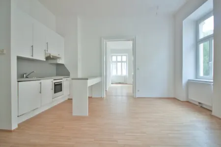 helle Eckwohnung | 2-Zimmer | U-Bahn & Schönbrunn-Gehnähe