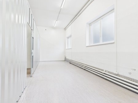 Lagerflächen von 3 - 100 m² und Büros für Privatpersonen und Unternehmen in der Stauzone Hohenems