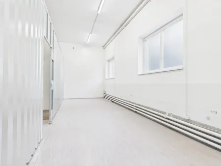 Lagerflächen von 3 - 100 m² und Büros für Privatpersonen und Unternehmen in der Stauzone Hohenems