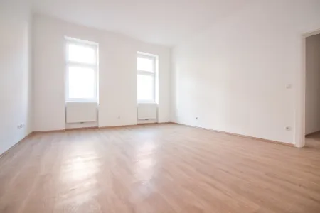 Helle 2-Zimmer-Wohnung | separierte Küche | großzügiges Bad