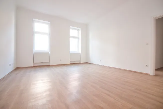 Helle 2-Zimmer-Wohnung | separierte Küche | großzügiges Bad - Titelbild