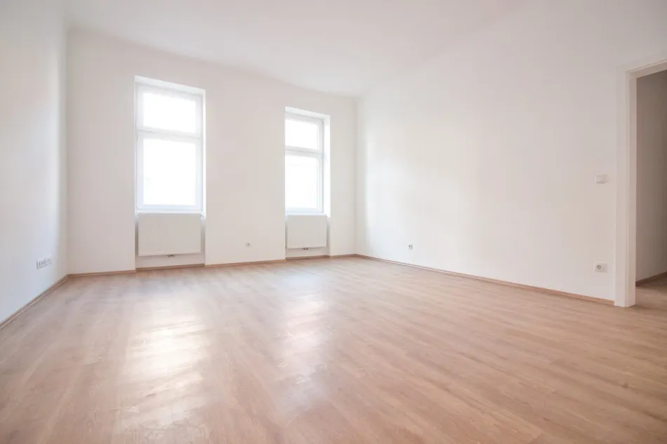 Helle 2-Zimmer-Wohnung | separierte Küche | großzügiges Bad - Titelbild