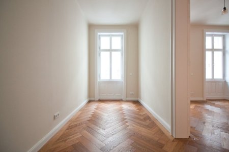 ERSTBEZUG im sanierten Altbaujuwel | 4 Zimmer + separate Küche | Nähe U6 Josefstädter Straße & Alser Straße
