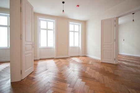 ERSTBEZUG im sanierten Altbaujuwel | 4 Zimmer + separate Küche | Nähe U6 Josefstädter Straße & Alser Straße