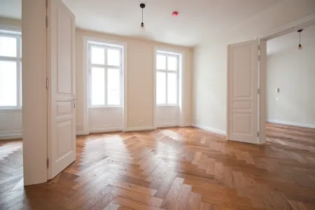 ERSTBEZUG im sanierten Altbaujuwel | 4 Zimmer + separate Küche | Nähe U6 Josefstädter Straße & Alser Straße