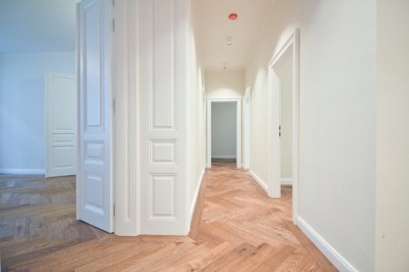 ERSTBEZUG im sanierten Altbaujuwel | 4 Zimmer + separate Küche | Nähe U6 Josefstädter Straße & Alser Straße