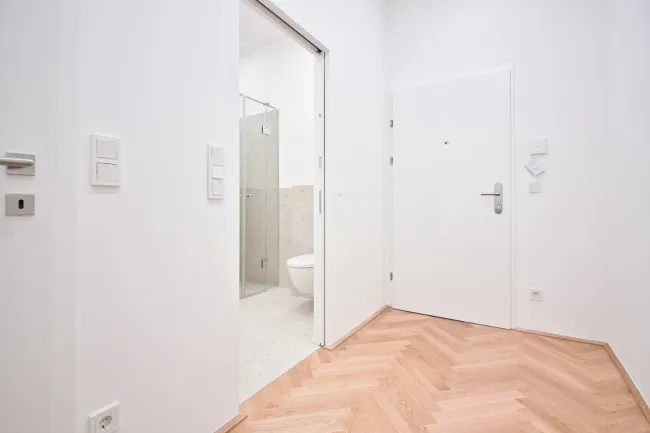 ERSTBEZUG nach Generalsanierung | Fußbodenheizung | tolle Ausstattung | guter Grundriss - Bild