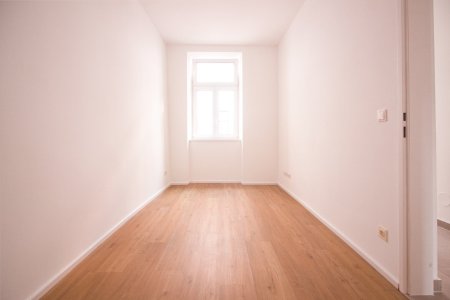 Gepflegte, helle 2-Zimmer-Wohnung | Innenhoflage | zentral begehbar | 400 m zur U3