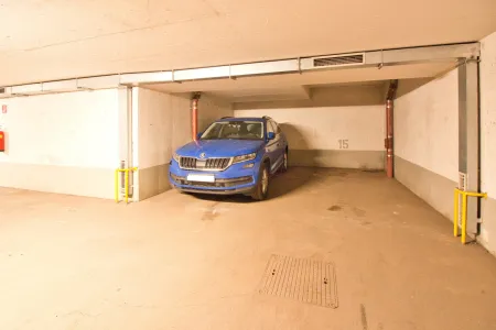 Garagenstellplatz beim Bahnhof Penzing / ideal für Pendler