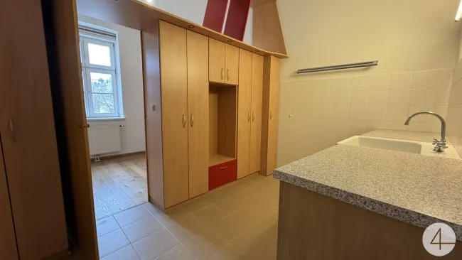 Wirtschaftsraum/Büro/Kinderzimmer