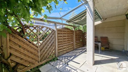 Lichtdurchflutete Gartenwohnung in Top Lage