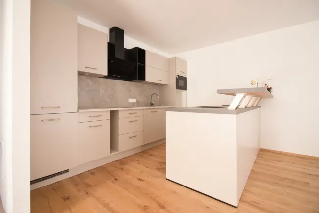 ERSTBEZUG | modernes Einfamilienhaus mit viel Platz | Garten, Terrasse, Dachterrasse, Stellplatz - Bild