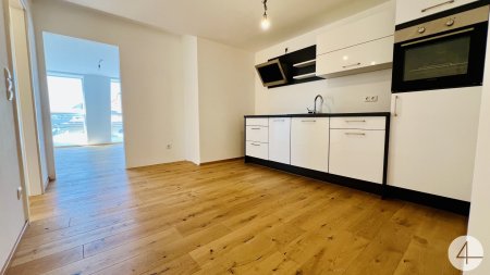 Erstbezug - 500m zur U3 - 3-Zimmer-Dachgeschosswohnung mit ruhiger Sonnenterrasse - Klimaanlage