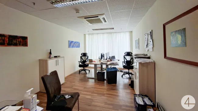 Bürofläche in Top Lage mit durchdachter Raumaufteilung - Bild