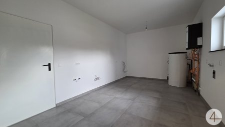 Neubau-Haus mit 156 m2 + Garage mit Wirtschaftsraum 58,84 m2