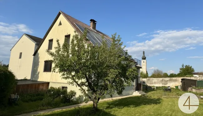 tolles Haus mit großem Garten - 2 Wohneineinheiten - Titelbild