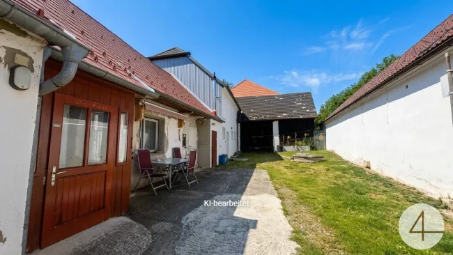 Kleines Haus mit Stadel plus Erweiterungsmöglichkeit - Bild