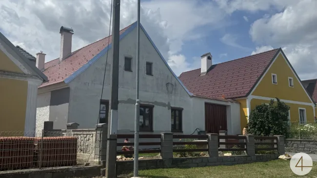 Kleines Haus mit Stadel plus Erweiterungsmöglichkeit - Titelbild