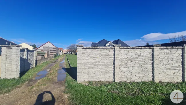 Ländliches Baugrunddstück für Ihr Eigenheim ! Jetzt Preisreduziert ! - Bild