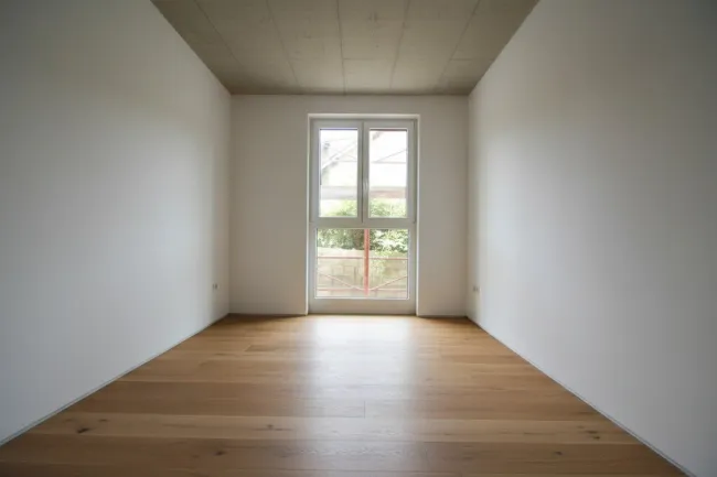 ERSTBEZUG | Charmante, lichtdurchflutete 2-Zimmer Wohnung in hochwertiger Ausführung | TOP 2 - Bild