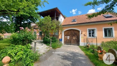 Pferdeparadies mit Reithalle