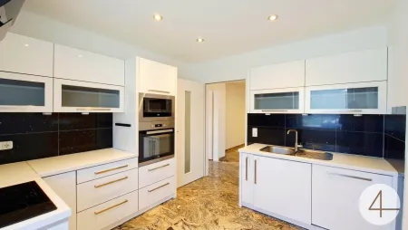Modernisierte 3 Zimmer Wohnung