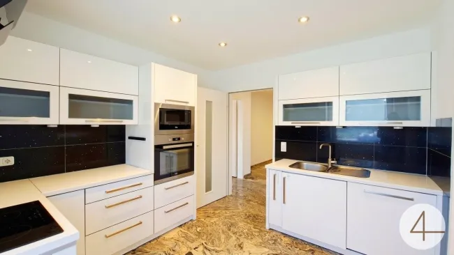 Modernisierte 3 Zimmer Wohnung - Bild
