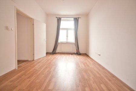 Helle 3-Zimmer Wohnung in gutem Zustand | gute Infrastruktur | direkt bei der S-Bahn und 700 m zur U3