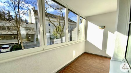 U4 fußläufig erreichbar - Familienjuwel in grüner Ruhelage mit Loggia - Lainzer Tiergarten ums Eck
