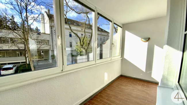 U4 fußläufig erreichbar - Familienjuwel in grüner Ruhelage mit Loggia - Lainzer Tiergarten ums Eck - Bild