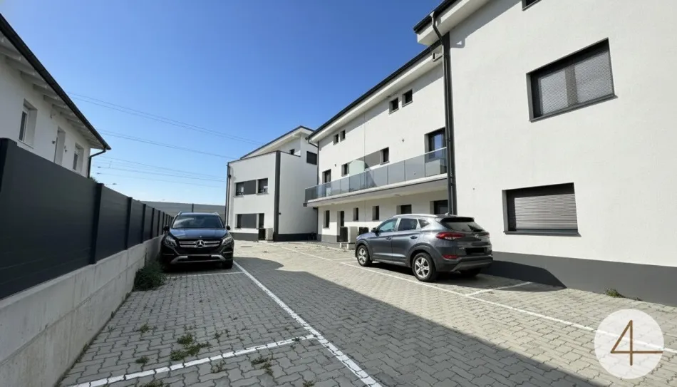 Modernes Reihenhaus | Erstbezug | 7 Zimmer | 4 Außenflächen - Bild