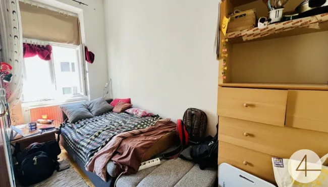 Provisionsfrei - 190m zur S-Bahn - 500m zur U3 - Starterwohnung im 2. Stock - ruhige Seitenstraße - gute Anbindung - Bild