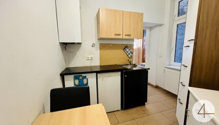 Provisionsfrei - 190m zur S-Bahn - 500m zur U3 - Starterwohnung im 2. Stock - ruhige Seitenstraße - gute Anbindung