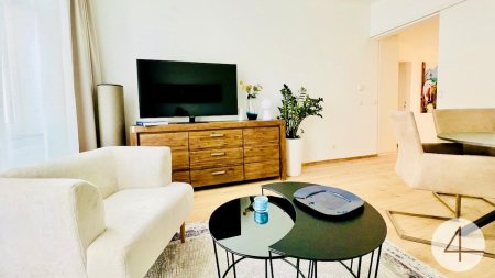 sanierte Altbauwohnung - neuwertig - zentrumsnah - helle 3-Zimmer - Top-Infrastruktur