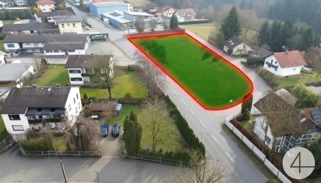 Projektierbares Baugrundstück! Der Untergrund für Ihr neues Projekt - Titelbild