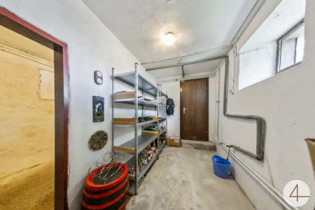 Charmantes, sofort nutzbares Haus in wunderschöner Lage in Wenigzell