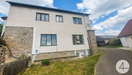 Einfamilienhaus mit Werkstatt