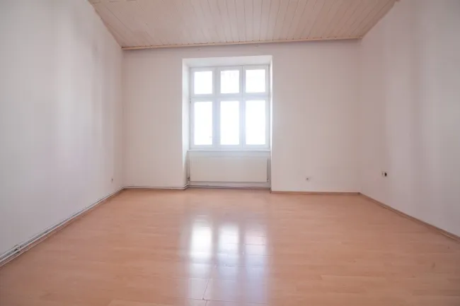 Wohnen im 1. Stadlauer Kino Theater | Genochplatz | 300 m zur S-Bahn-Station Erzherzog-Karl-Straße - Bild