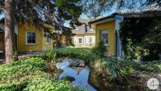 Stilvolles Mehrfamilienhaus mit Charakter, Geschichte & vielseitigem Potenzial - Titelbild