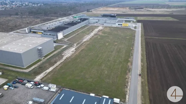 Vielseitiges Industrie- und Gewerbegrundstück zu verkaufen ! - Titelbild