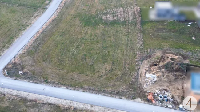 Schönes Baugrundstück in Moderner Wohnsiedlung ! - Titelbild