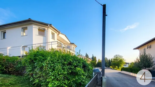 Terrassen-Villa in Alkoven – Wohnen und Arbeiten auf einem neuen Level - Bild