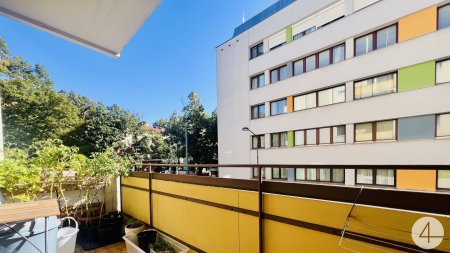 U4 in 4 Gehminuten - sonnigen Balkon - Seitenstraße Ruhelage - Außenliegender Sonnenschutz - beste Infrastruktur