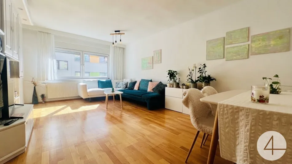 U4 in 4 Gehminuten - sonnigen Balkon - Seitenstraße Ruhelage - Außenliegender Sonnenschutz - beste Infrastruktur - Bild