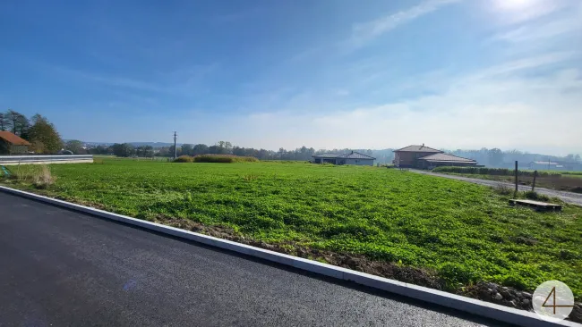 Familienfreundliches Baugrundstück in sonniger Lage, Grundstück 944 m2 - Bild